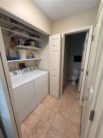 1427 Fieldcrest Drive, Webster, NY 14580