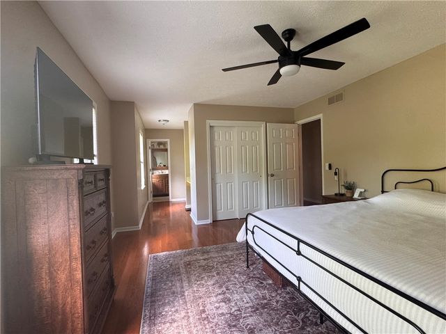 1427 Fieldcrest Drive, Webster, NY 14580