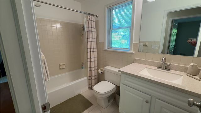1427 Fieldcrest Drive, Webster, NY 14580