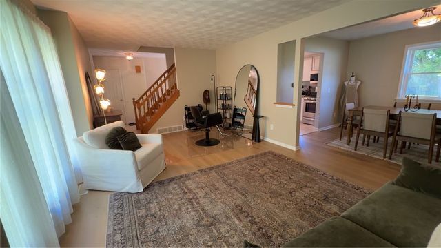 1427 Fieldcrest Drive, Webster, NY 14580