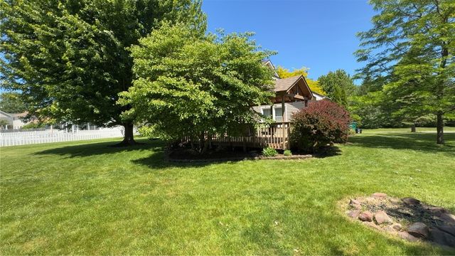 1427 Fieldcrest Drive, Webster, NY 14580