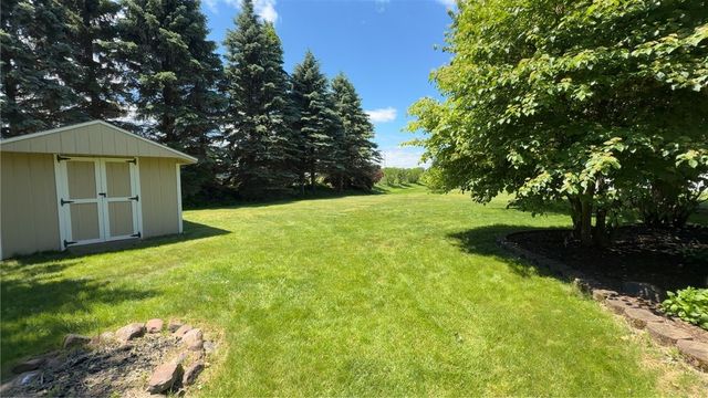 1427 Fieldcrest Drive, Webster, NY 14580