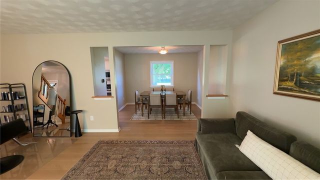 1427 Fieldcrest Drive, Webster, NY 14580