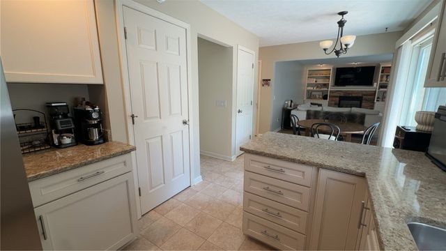 1427 Fieldcrest Drive, Webster, NY 14580