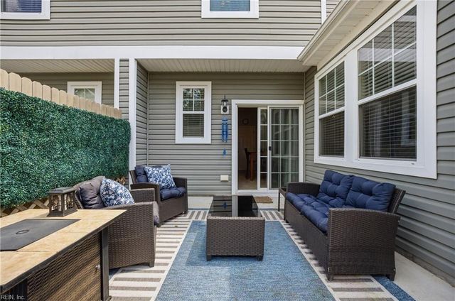 941 Vineyard Pl Unit B, Suffolk, VA 23435