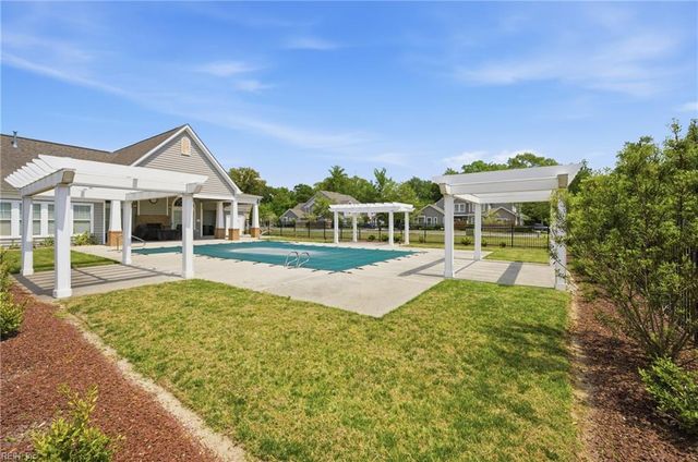 941 Vineyard Pl Unit B, Suffolk, VA 23435