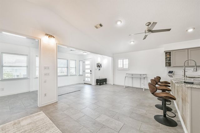 1823 Tiki Drive, Galveston, TX 77554