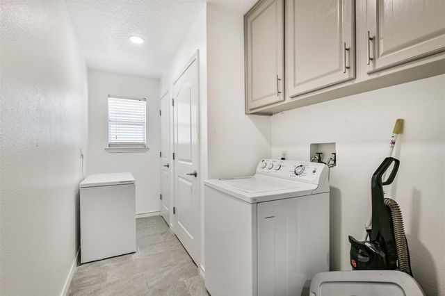 1823 Tiki Drive, Galveston, TX 77554
