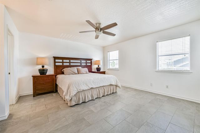 1823 Tiki Drive, Galveston, TX 77554