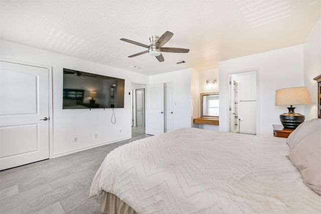 1823 Tiki Drive, Galveston, TX 77554