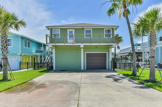 1823 Tiki Drive, Galveston, TX 77554