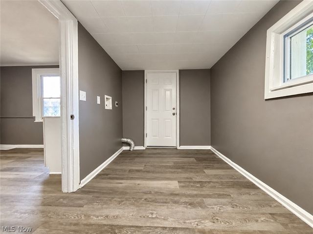 2408 Castle Avenue, Cleveland, OH 44113
