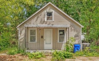 2408 Castle Avenue, Cleveland, OH 44113