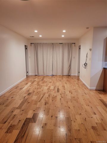 31 Apricot Road, Rocky Point, NY 11778