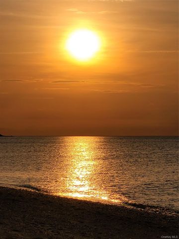 31 Apricot Road, Rocky Point, NY 11778