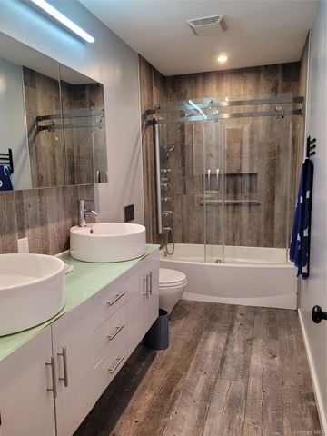 31 Apricot Road, Rocky Point, NY 11778