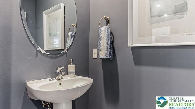 1273 Martin Road, Upper Macungie Twp, PA 18031