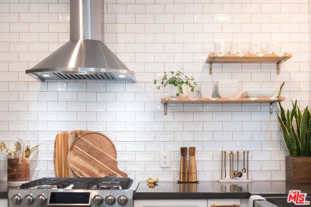 509 E Buckthorn Street, Inglewood, CA 90301