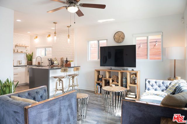 509 E Buckthorn Street, Inglewood, CA 90301