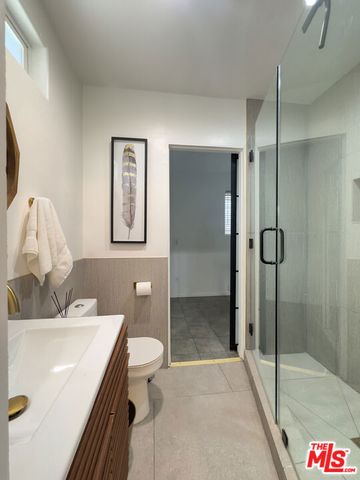 509 E Buckthorn Street, Inglewood, CA 90301