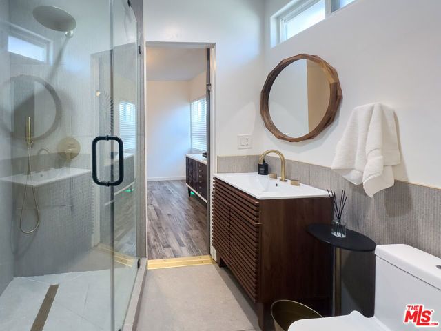 509 E Buckthorn Street, Inglewood, CA 90301