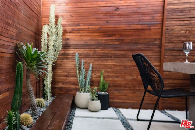 509 E Buckthorn Street, Inglewood, CA 90301