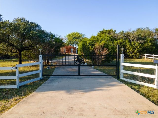 3163 Lomas Rodando Calzada, Kempner, TX 76539