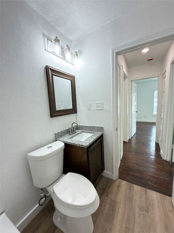 1804 Andrew Avenue, Fort Worth, TX 76105