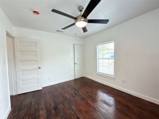 1804 Andrew Avenue, Fort Worth, TX 76105