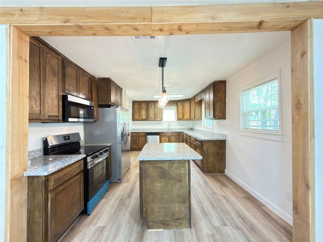 1804 Andrew Avenue, Fort Worth, TX 76105