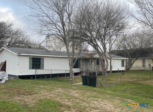 76 College, Placedo, TX 77977