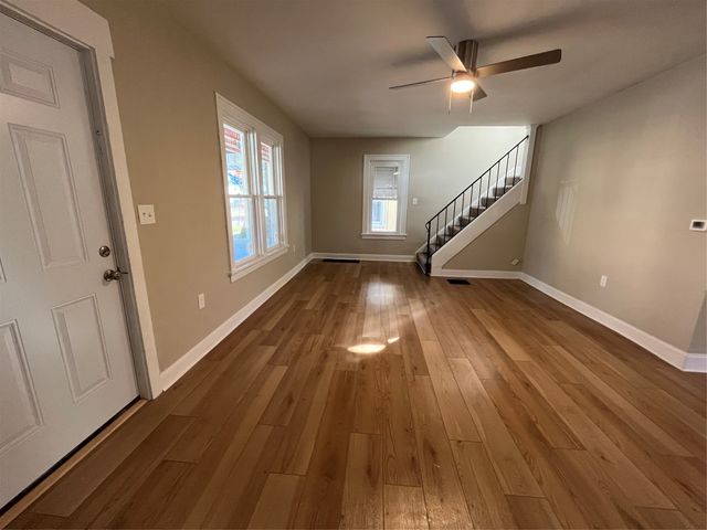 2712 EAST Avenue, Erie, PA 16504