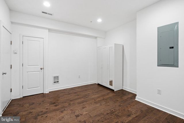 4118 TOWER ST, Philadelphia, PA 19127