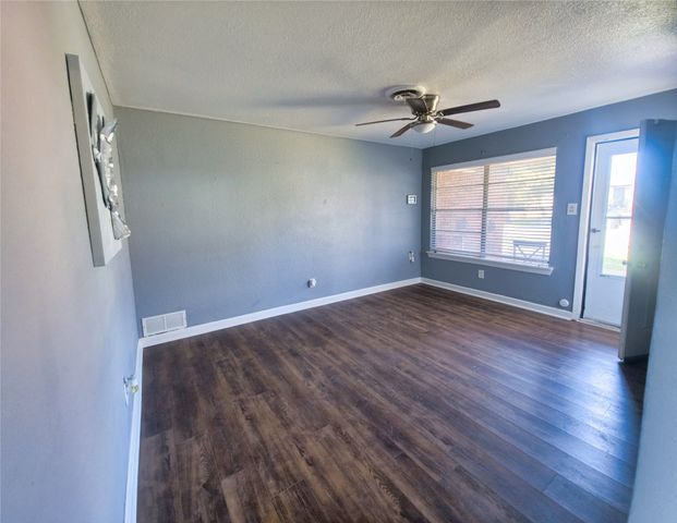 5508 Patton Drive, Fort Worth, TX 76112