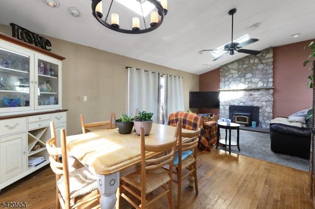 199 Lake Shore Dr, West Milford Twp., NJ 07421