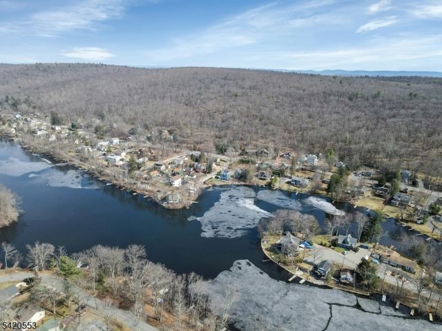 199 Lake Shore Dr, West Milford Twp., NJ 07421