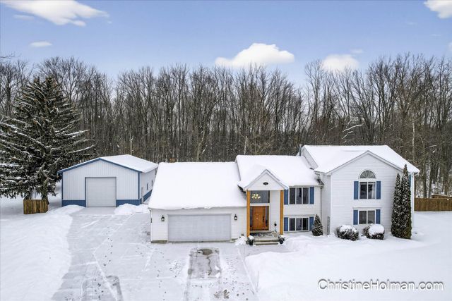 7099 Silver Lake Drive Ne, Cannon Twp, MI 49341