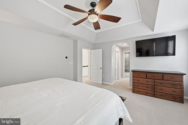8315 SHIMMERING ROCK RD, Gainesville, VA 20155