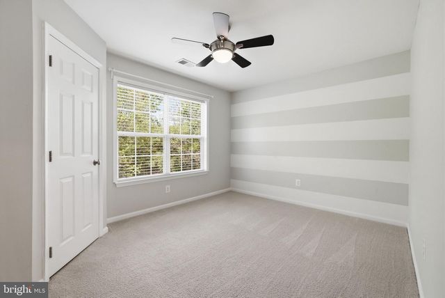 8315 SHIMMERING ROCK RD, Gainesville, VA 20155