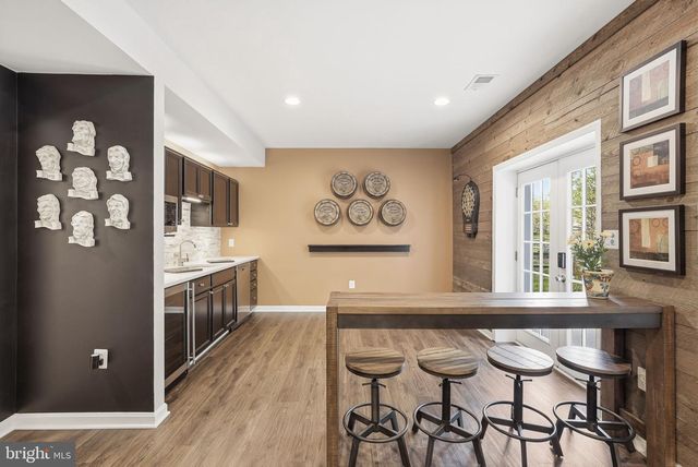 8315 SHIMMERING ROCK RD, Gainesville, VA 20155