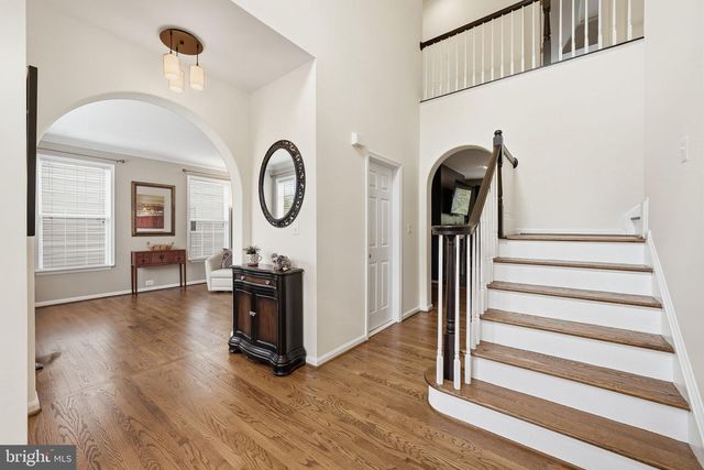 8315 SHIMMERING ROCK RD, Gainesville, VA 20155
