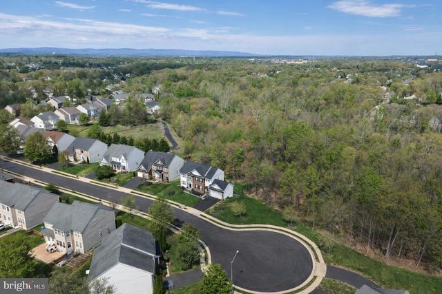 8315 SHIMMERING ROCK RD, Gainesville, VA 20155