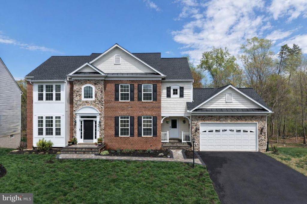8315 SHIMMERING ROCK RD, Gainesville, VA 20155
