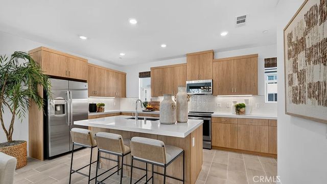 500 Park Drive 21, Carson, CA 90745