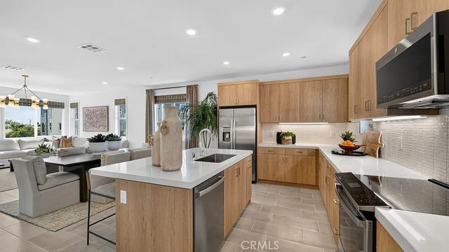 500 Park Drive 21, Carson, CA 90745