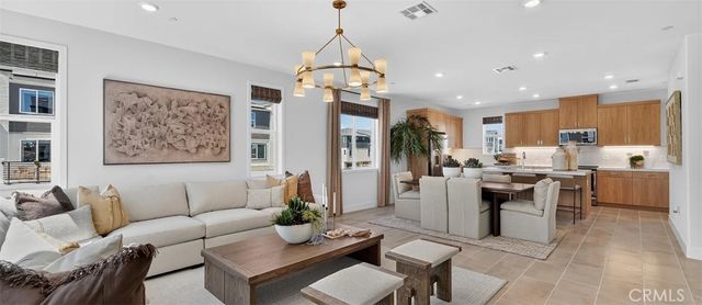 500 Park Drive 21, Carson, CA 90745
