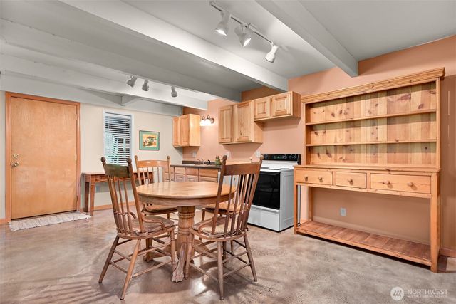 3717 Toad Lake Road, Bellingham, WA 98226