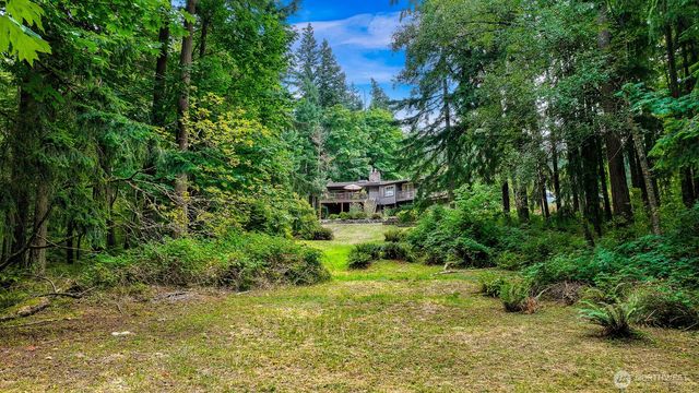 3717 Toad Lake Road, Bellingham, WA 98226