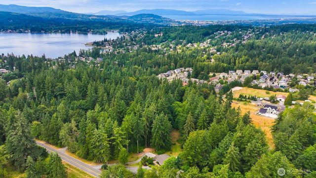 3717 Toad Lake Road, Bellingham, WA 98226