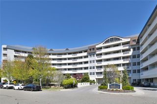 100 Harbor View Drive SW 335, Port Washington, NY 11050
